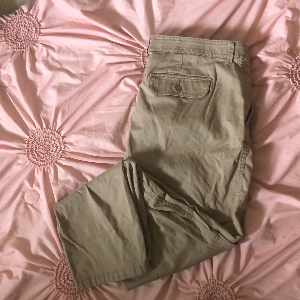 ❄️BOGO sale St Johns Bay Tan Pants18W